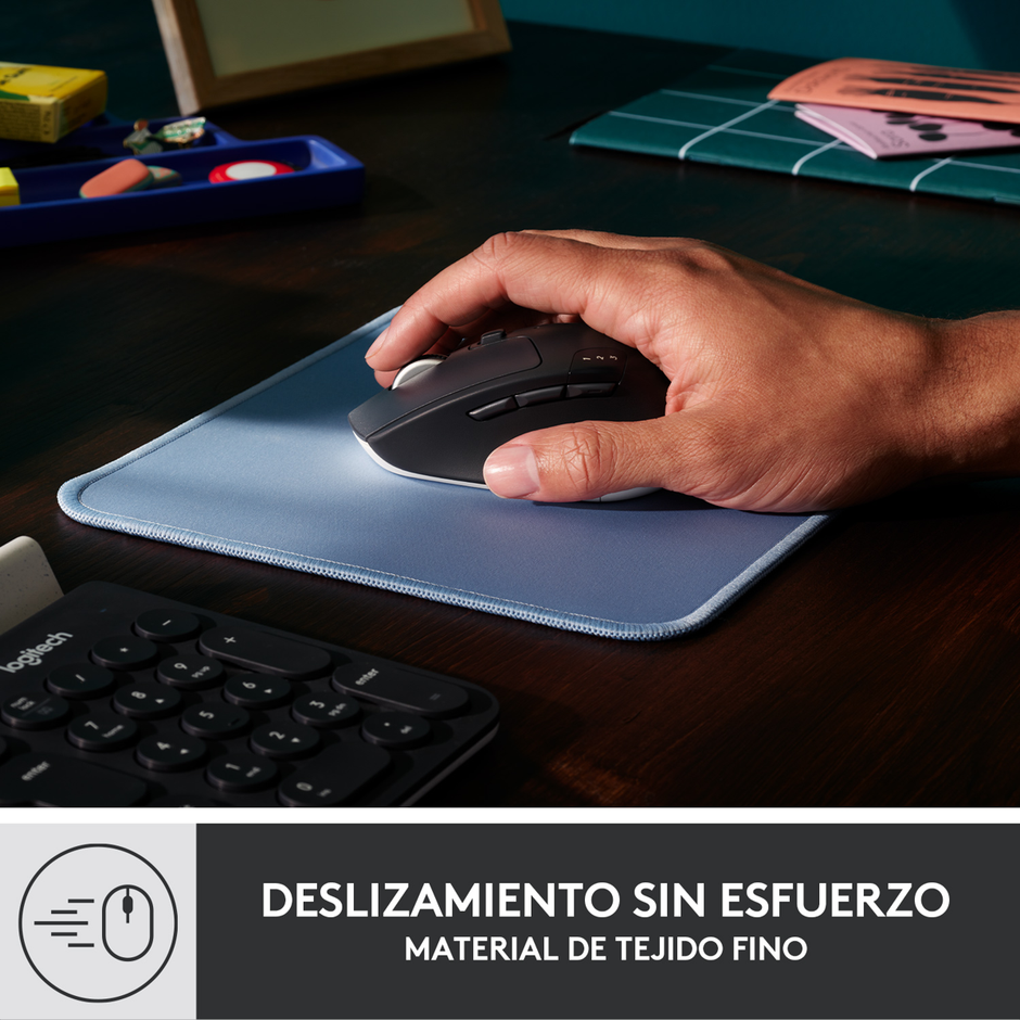 Mouse Pad Logitech Studio Series Superficie Suave Repelente Líquidos Base Goma 23x20cm - Azul