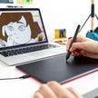 Tableta Gráfica One by Wacom Small CTL-472 USB 2540 LPI Lápiz sin Pila 2048 Niveles - Negro/Rojo