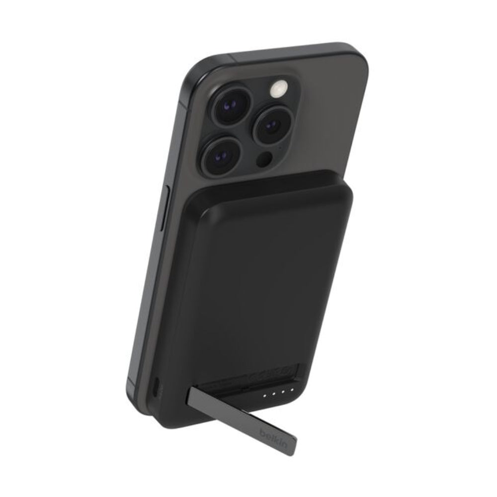 Batería Portátil Power Bank Belkin BoostCharge Pro 5000mAh MagSafe Qi2 Carga Rápida 15W y Stand - Negro
