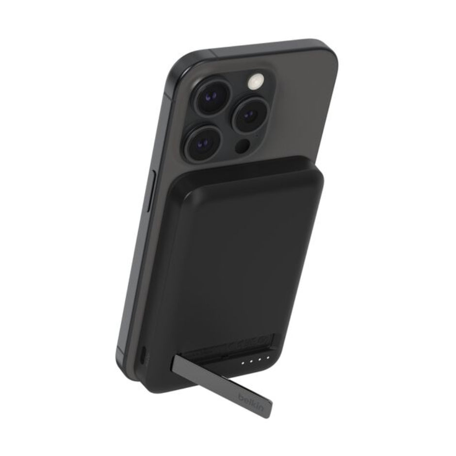 Batería Portátil Power Bank Belkin BoostCharge Pro 5000mAh MagSafe Qi2 Carga Rápida 15W y Stand - Negro