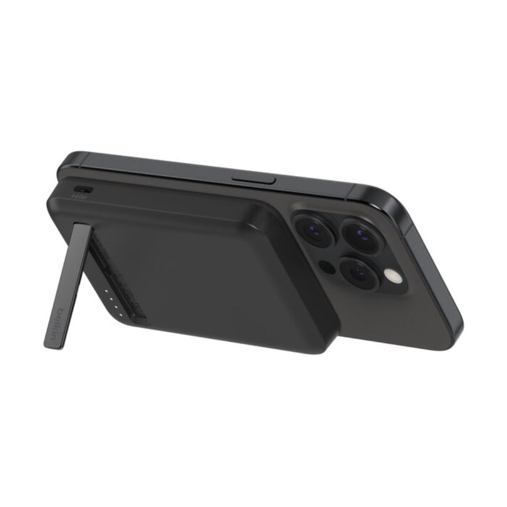 Batería Portátil Power Bank Belkin BoostCharge Pro 5000mAh MagSafe Qi2 Carga Rápida 15W y Stand - Negro