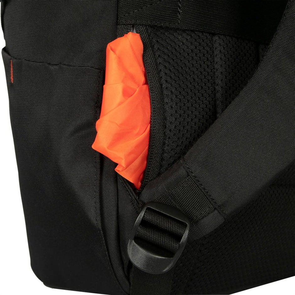 Morral Targus TBB649GL Terra EcoSmart Portátil/Laptop 15-16” + Protector de Lluvia Ergonómico y Ecológico