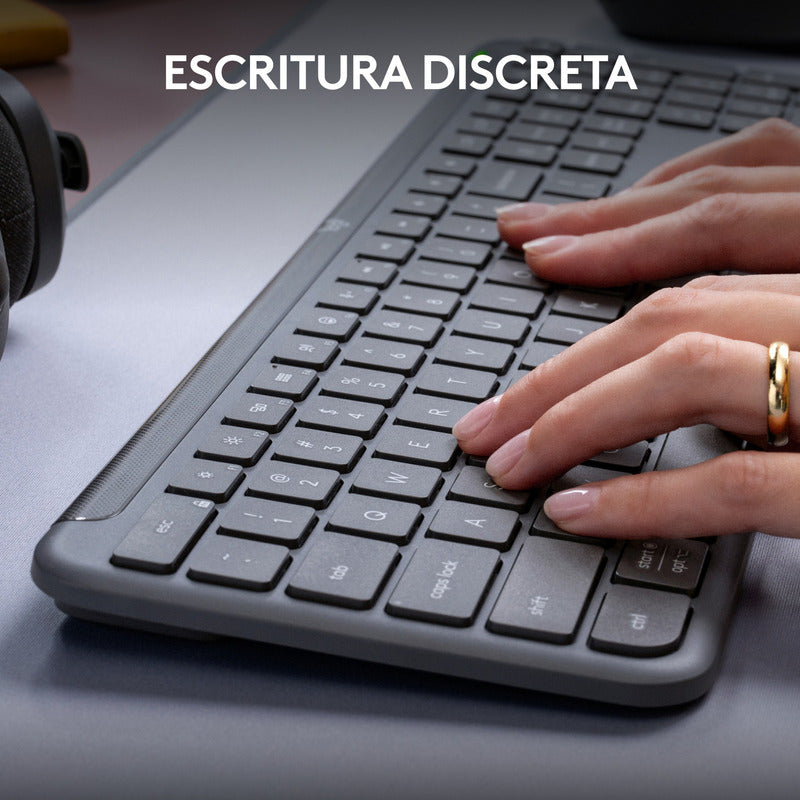 Teclado Bluetooth Bolt Logitech Signature Slim K950, Negro