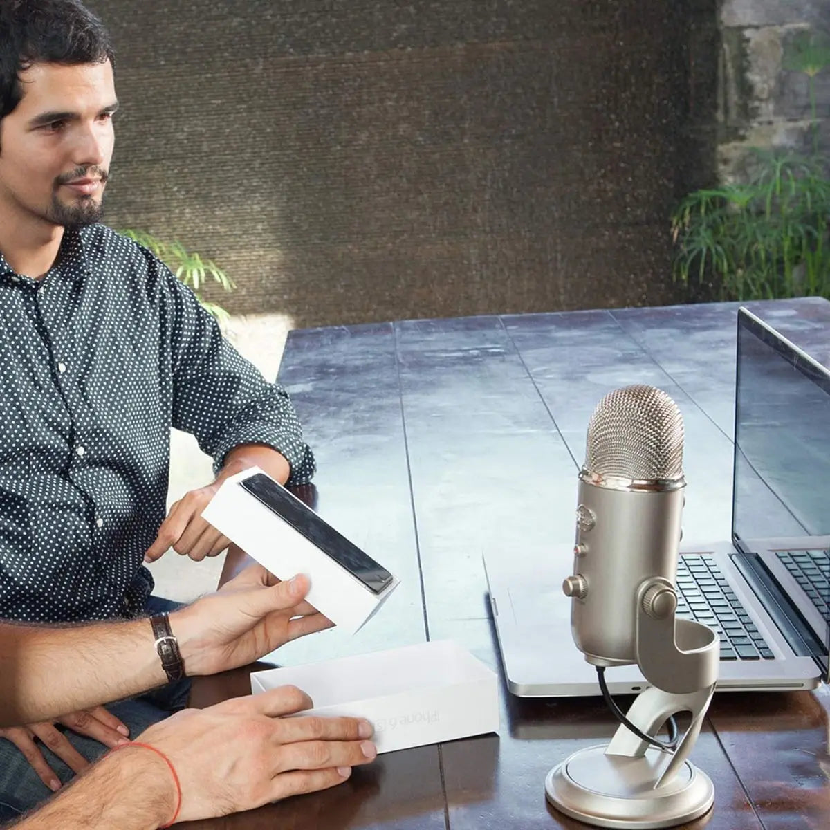Micrófono Streaming Usb De Condensador Blue Yeti PC/Mac - Silver