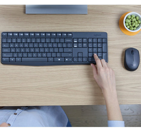 Combo Inalámbrico Logitech MK235 Teclado Multimedia y Mouse Ambidiestro Resistente a Salpicaduras - Gris