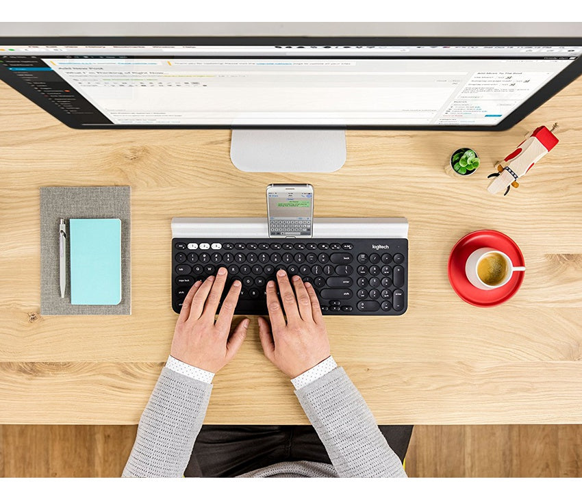 Teclado Inalámbrico Logitech K780 Multidispositivo Bluetooth/Unifying con Base para Tablet y Celular + Mouse Inalámbrico Logitech Signature Comfort Plus M850 L